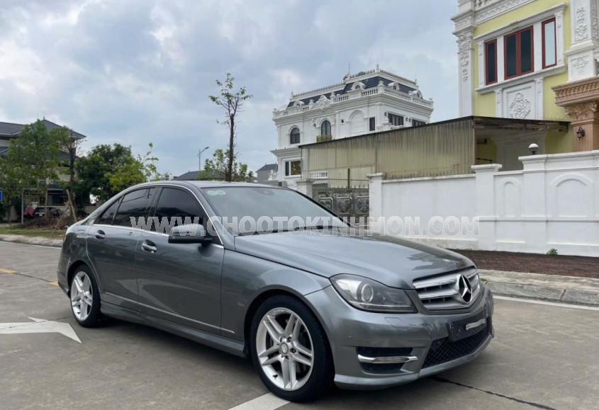 Mercedes Benz C200 2011